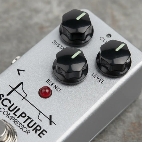 Nux Ncp-2 Sculpture Pedal Compressor Guitarra Electrica Gris Plata