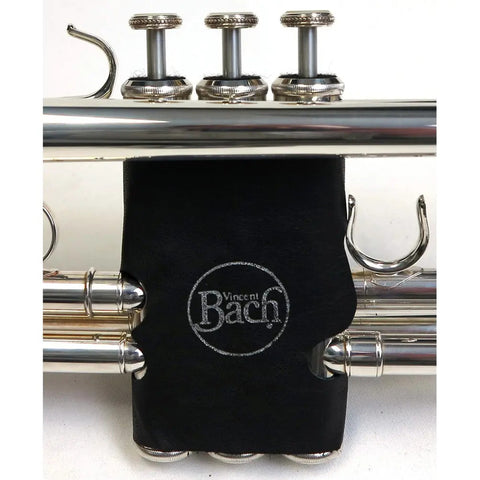 Protector Para Émbolos Color Negro Con Cinta Bach 8311b