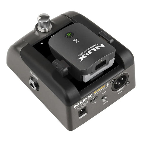 Nux B-6pro Micrófono Inalámbrico Para Saxofones Y Trompetas Color Negro