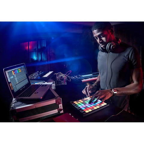 Controlador Launchpad X Novation 64 Pads Y Msi