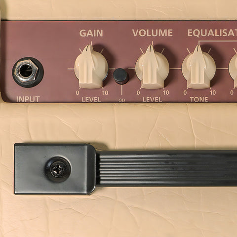 Combo De 15 Watts Para Guitarra Blackstar Debut 15e Color Crema