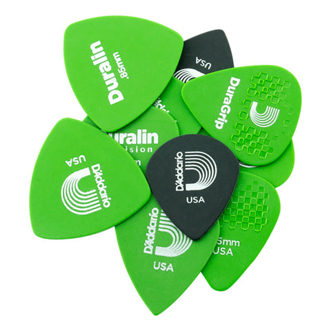 Paquete De 15 Púas De Duralin 0.70 Mm Planet Waves Xdgn4-10 Color Verde Tamaño Mediano