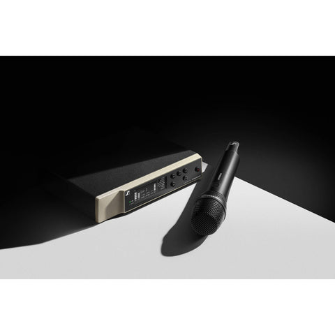 Sistema Inalámbrico De Mano Sennheiser Ew-d 835-s Set Q16 Negro