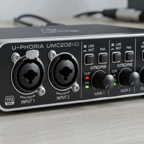 Interfaz Audio Usb Behringer U-phoria Umc202hd Color Negro