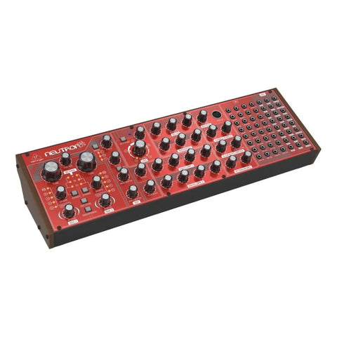 Sintetizador Análogo Semi Modular Behringer Neutron