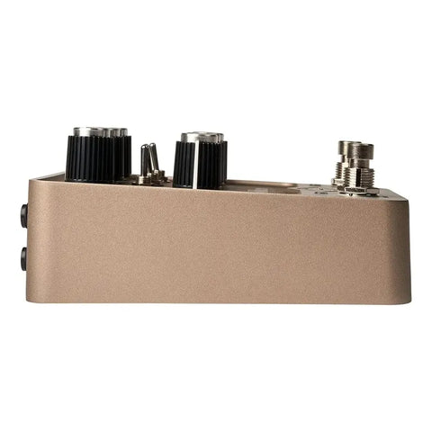 Pedal De Efecto Reverb Universal Audio Golden Reverberator Golden