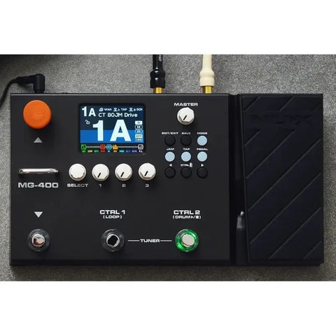 Pedal Multiefectos Nux Mg-400 Para Guitarra Bajo Y Voz Neg Negro