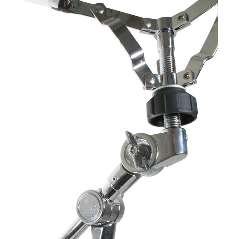 New Beat Ss816 Base Soporte Para Tarola De Batería Cromada Color Plateado