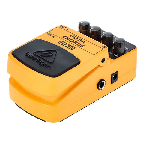 Behringer Uc-200 Pedal Ultra Chorus Color Amarillo