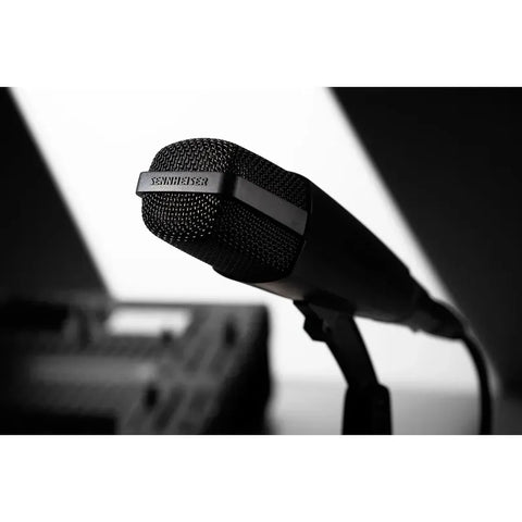 Micrófono Cardioid P/ Radiodifusión Sennheiser Md-421ii Negro