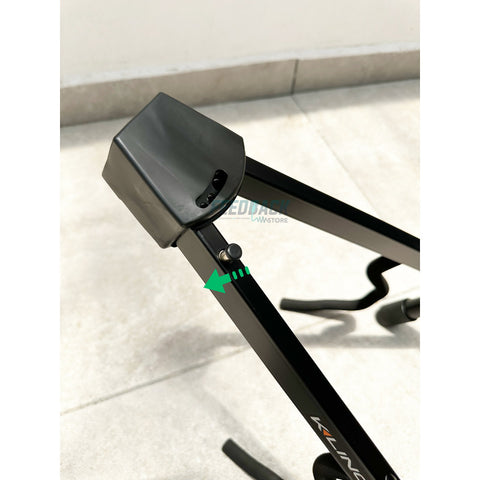 Atril Guitarra Ajuste De Gatillo Klingt Klt 006 Guitar Stand Negro