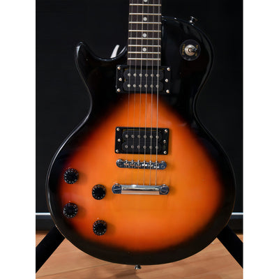 Paquete De Guitarra Electrica Zurda Bellator Egp10wlplsby Color Terracota