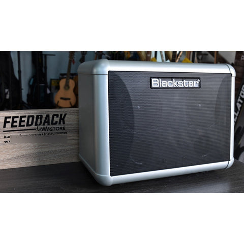 Combo P/guitarra 2x3 12w Plata Blackstar Super Fly Bluetooth Gris